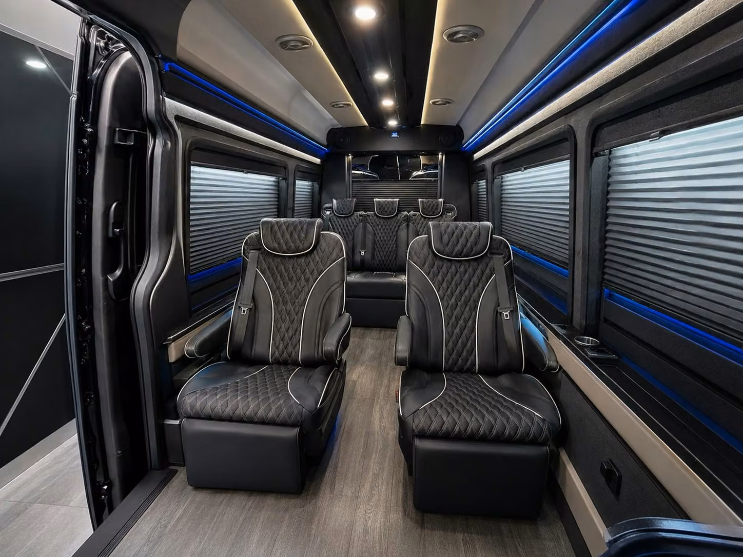 call to book trenton airport transportation for corporate groups sports teams and more